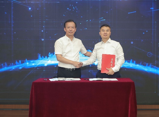 bevictor伟德官网集团举行立异生长研究院揭牌暨立异项目签约仪式