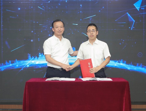 bevictor伟德官网集团举行立异生长研究院揭牌暨立异项目签约仪式