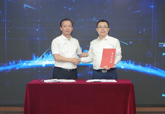 bevictor伟德官网集团举行立异生长研究院揭牌暨立异项目签约仪式