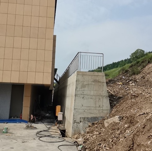 bevictor伟德官网集团践行绿色生长理念 守护边坡清静